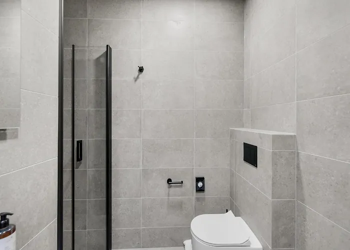 Vila Near With Pool *