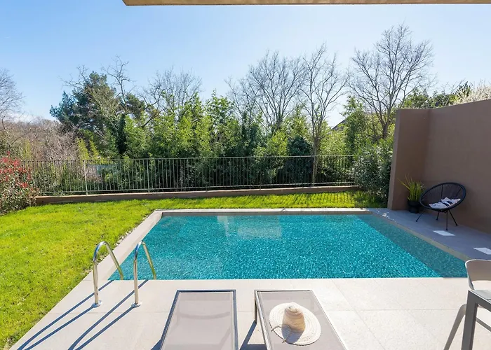 Near With Pool