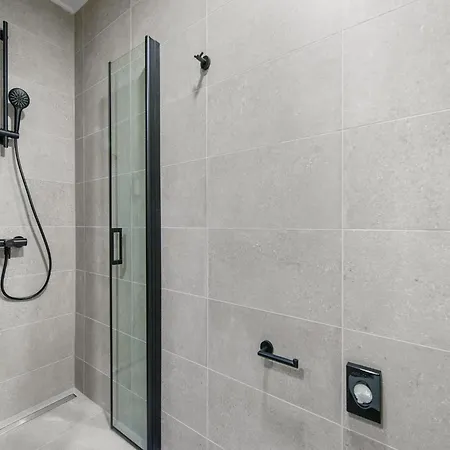 Stylish With Private Swimming Pool * Brtonigla